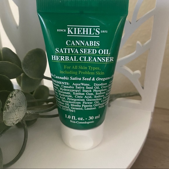 kiehls herbal cleanser
